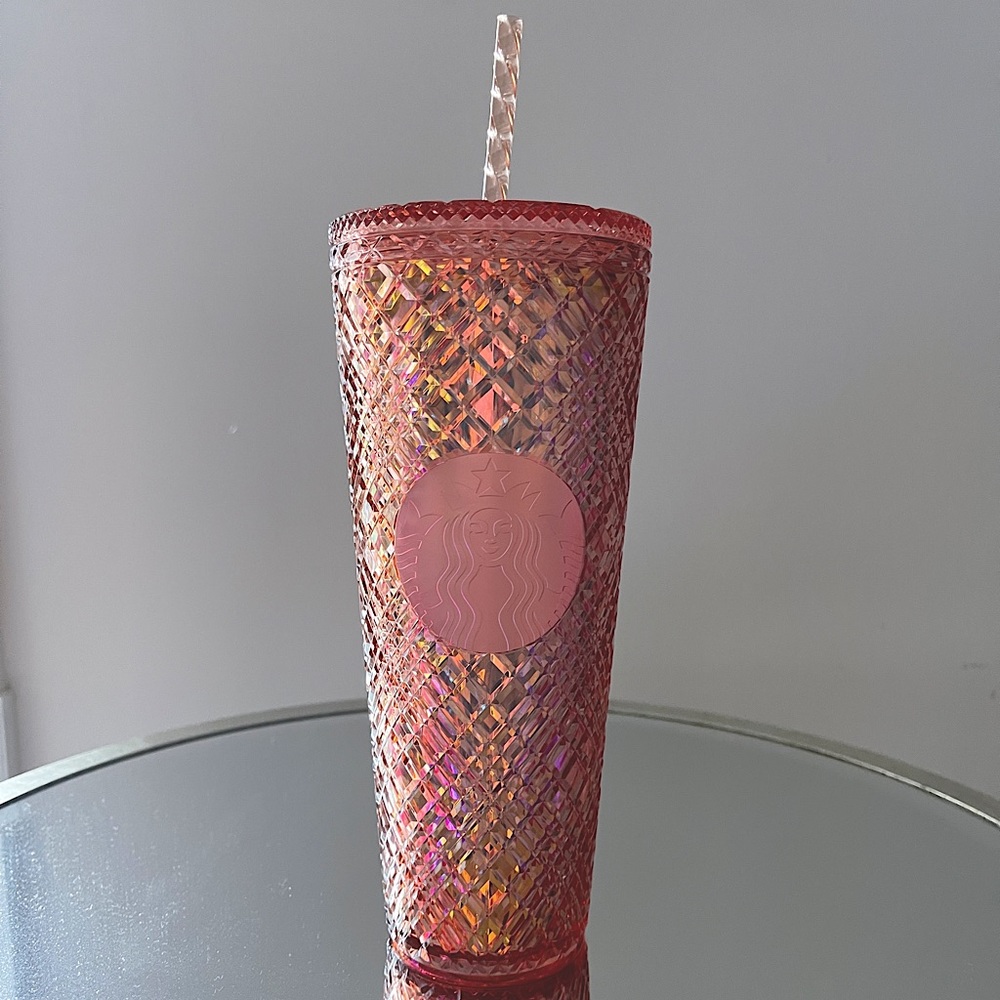 LIMITED EDITION STARBUCKS HOLIDAY TUMBLER!🎄